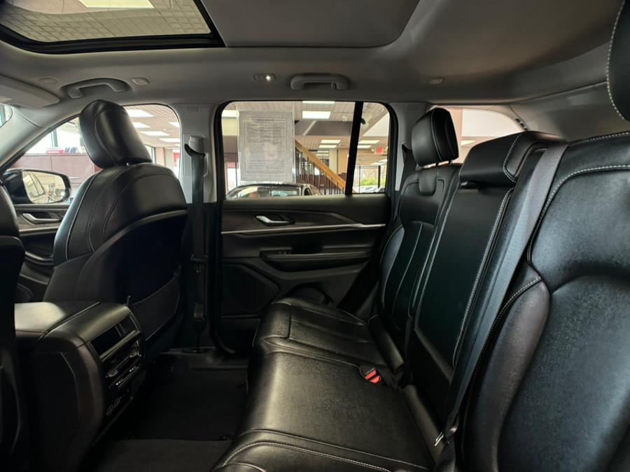 2023 Jeep Grand Cherokee Limited 4x4 photo