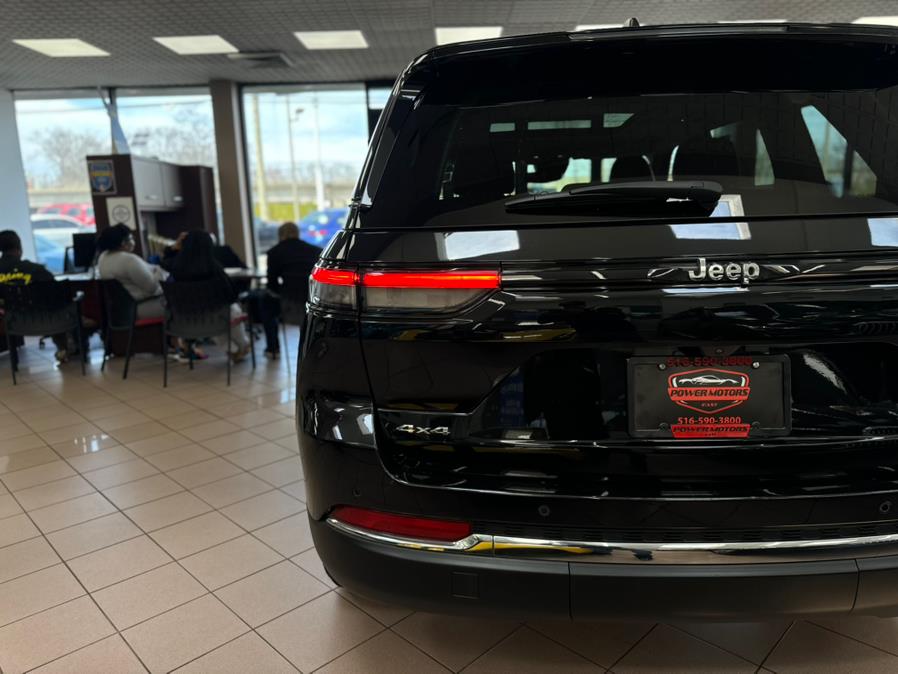 2023 Jeep Grand Cherokee Limited 4x4 photo