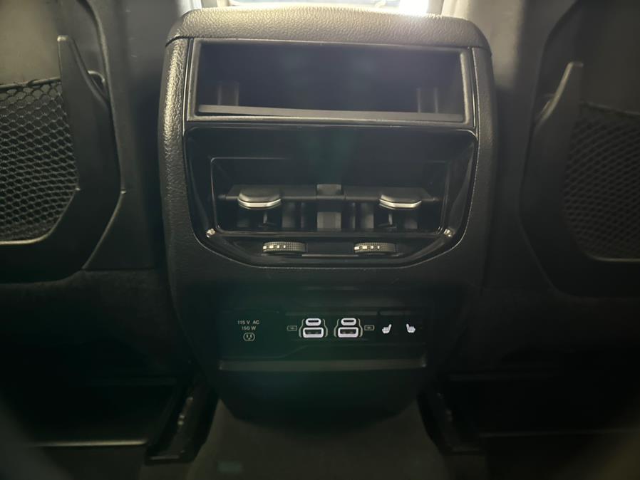 2023 Jeep Grand Cherokee Limited 4x4 photo