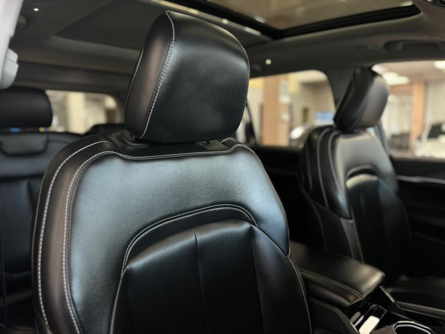 2023 Jeep Grand Cherokee Limited 4x4 photo