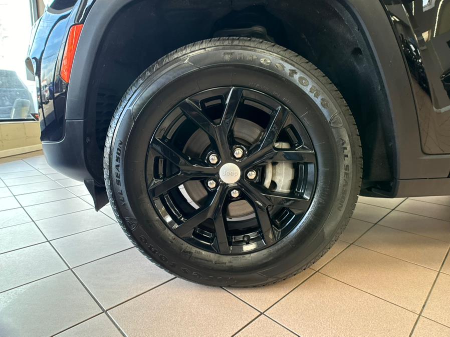 2023 Jeep Grand Cherokee Limited 4x4 photo