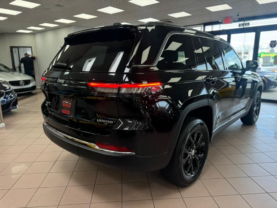 2023 Jeep Grand Cherokee Limited 4x4 photo