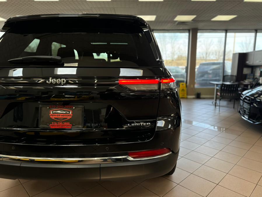 2023 Jeep Grand Cherokee Limited 4x4 photo