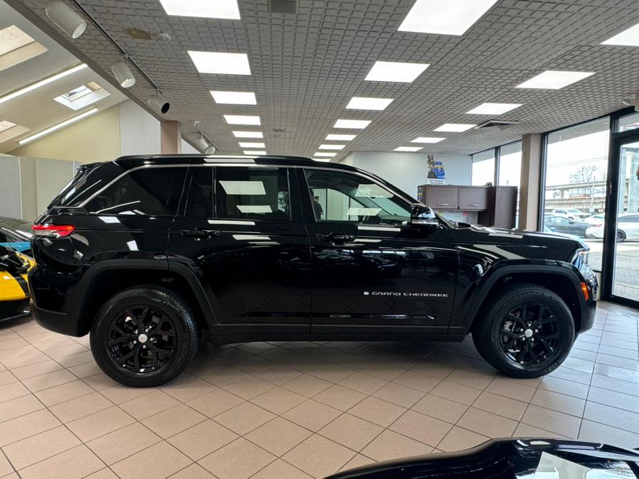 2023 Jeep Grand Cherokee Limited 4x4 photo
