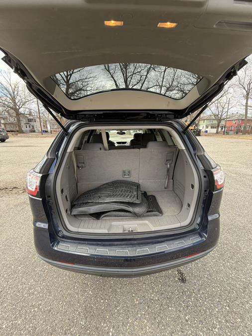 2016 Chevrolet Traverse AWD 4dr LS photo