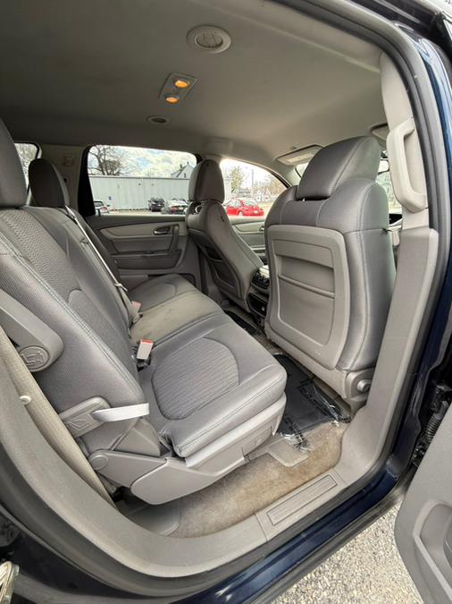2016 Chevrolet Traverse AWD 4dr LS photo