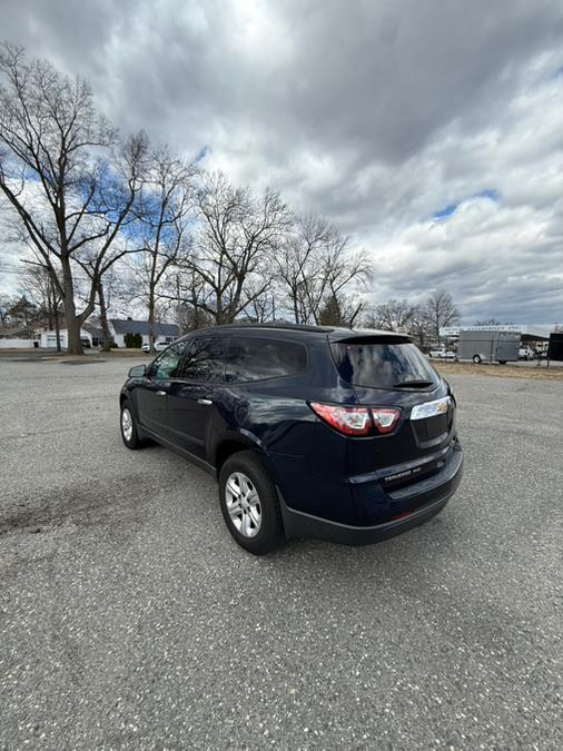 2016 Chevrolet Traverse AWD 4dr LS photo