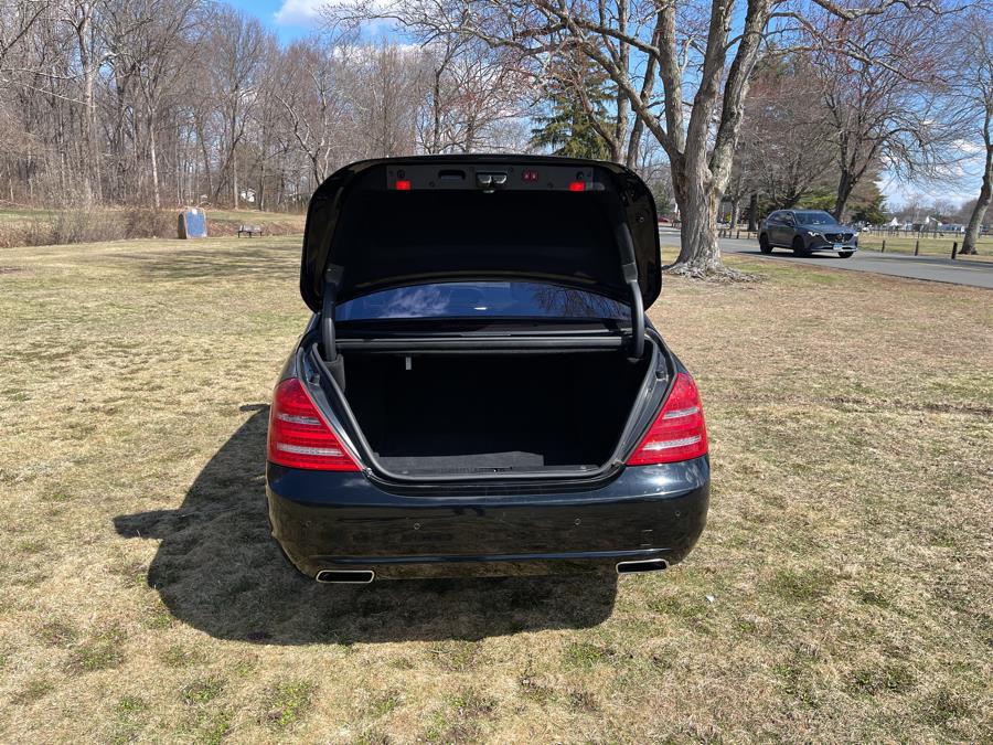 2012 Mercedes-Benz S-Class S550 4MATIC photo