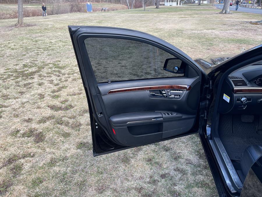 2012 Mercedes-Benz S-Class S550 4MATIC photo