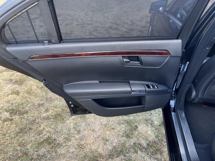 2012 Mercedes-Benz S-Class S550 4MATIC photo