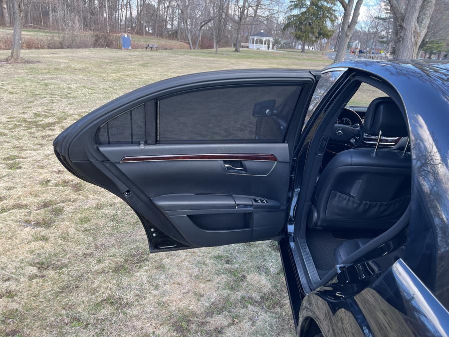 2012 Mercedes-Benz S-Class S550 4MATIC photo