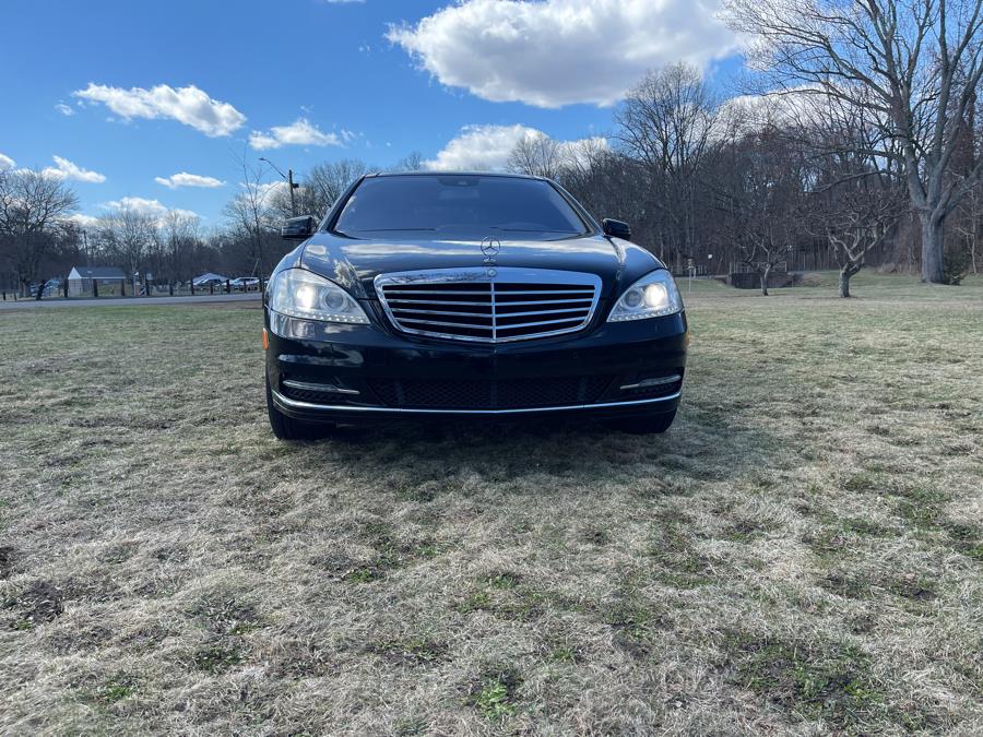 2012 Mercedes-Benz S-Class S550 4MATIC photo