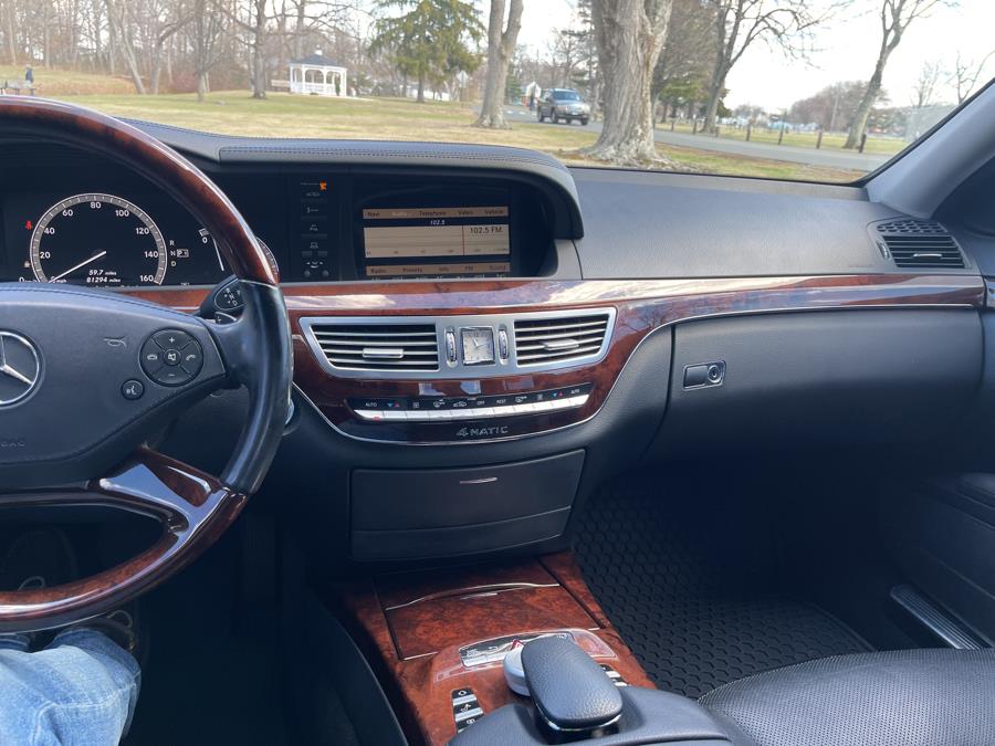 2012 Mercedes-Benz S-Class S550 4MATIC photo