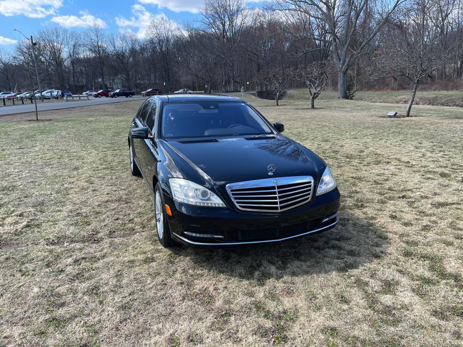2012 Mercedes-Benz S-Class S550 4MATIC photo