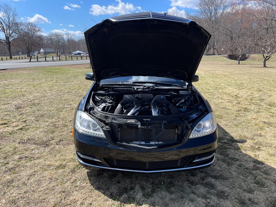 2012 Mercedes-Benz S-Class S550 4MATIC photo