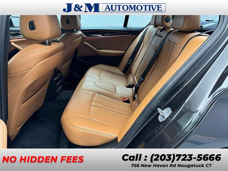 2019 BMW 5-Series 530i xDrive photo