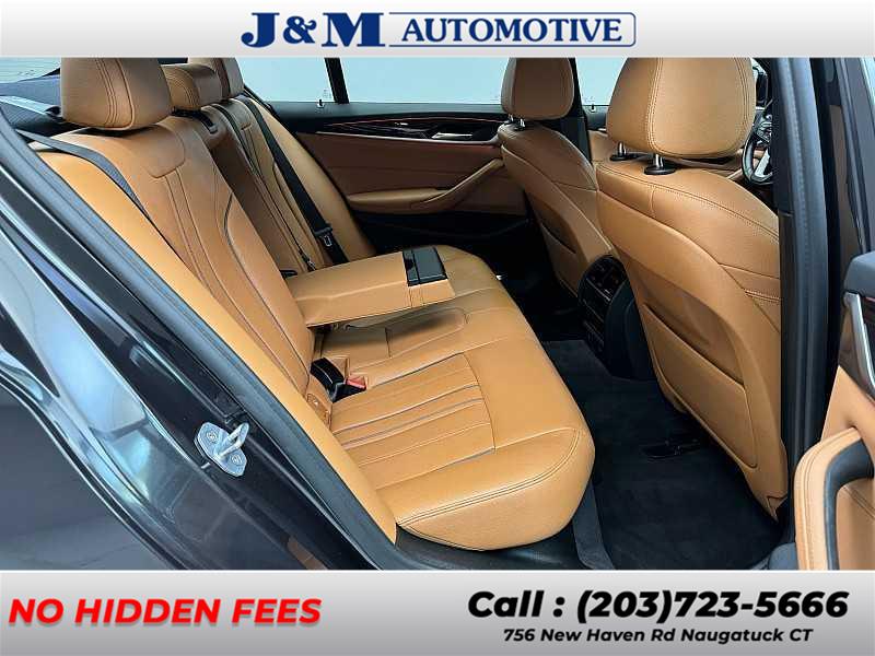 2019 BMW 5-Series 530i xDrive photo