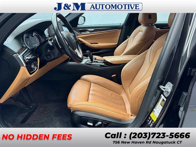 2019 BMW 5-Series 530i xDrive photo