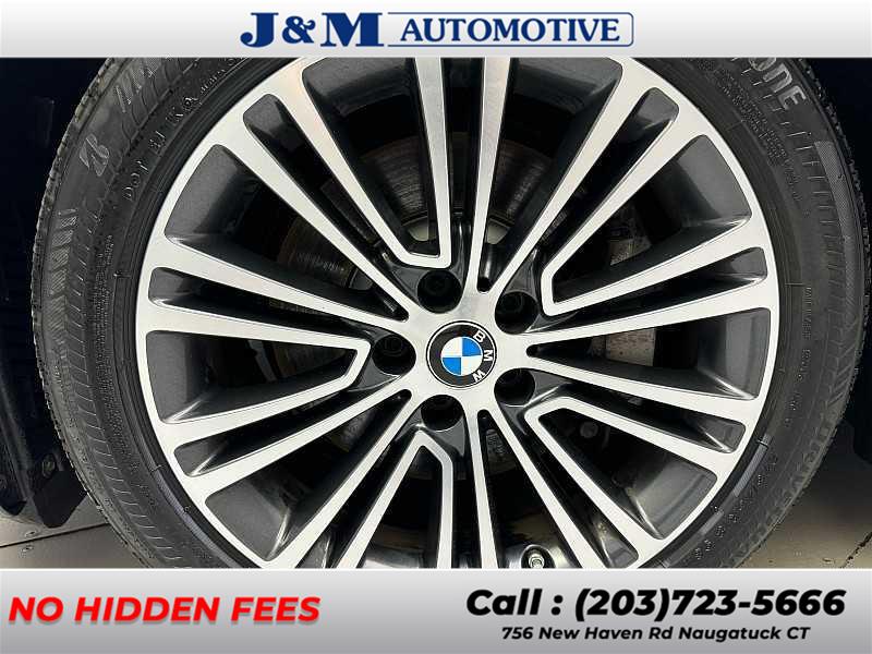 2019 BMW 5-Series 530i xDrive photo