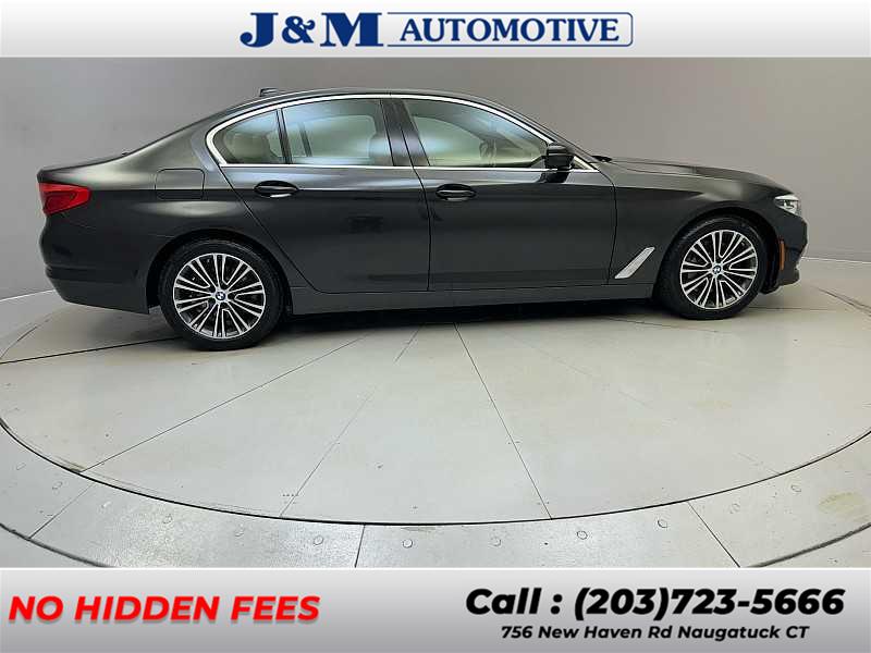 2019 BMW 5-Series 530i xDrive photo