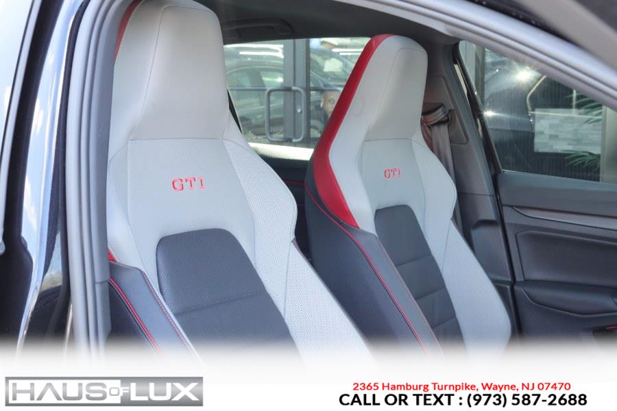 2024 Volkswagen Golf Gti 2.0T 380 Autobahn Manual photo