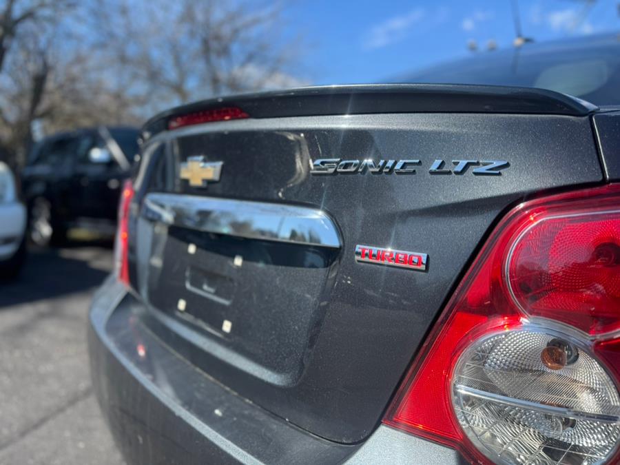 2016 Chevrolet Sonic 4dr Sdn Auto LTZ photo