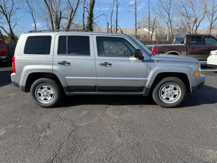 2015 Jeep Patriot FWD 4dr Sport photo
