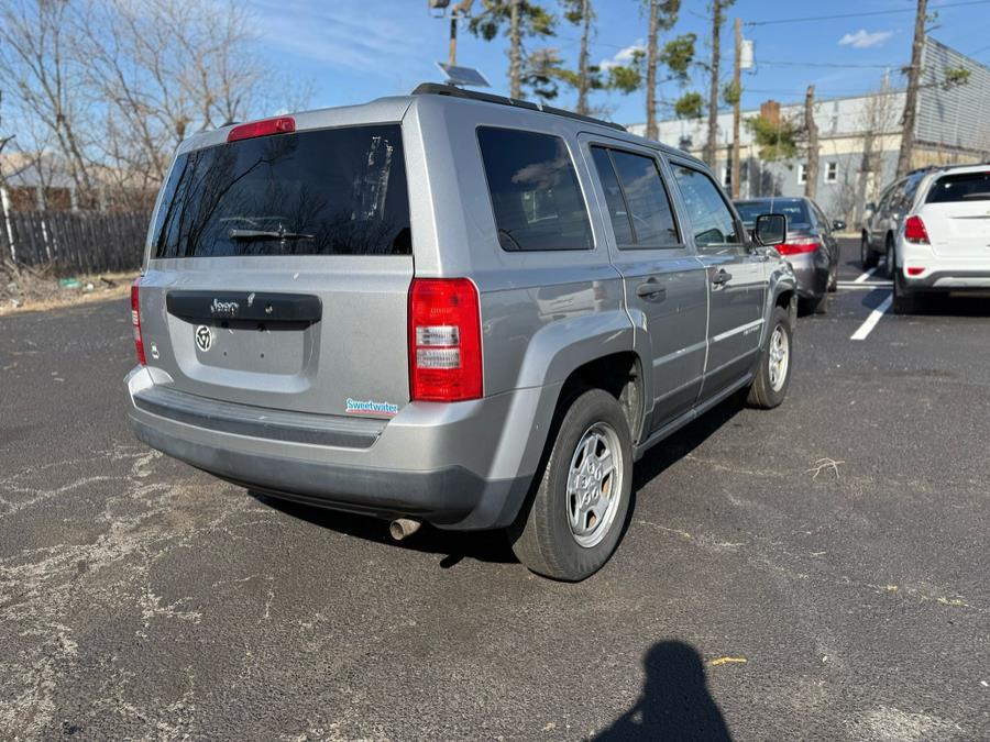 2015 Jeep Patriot FWD 4dr Sport photo