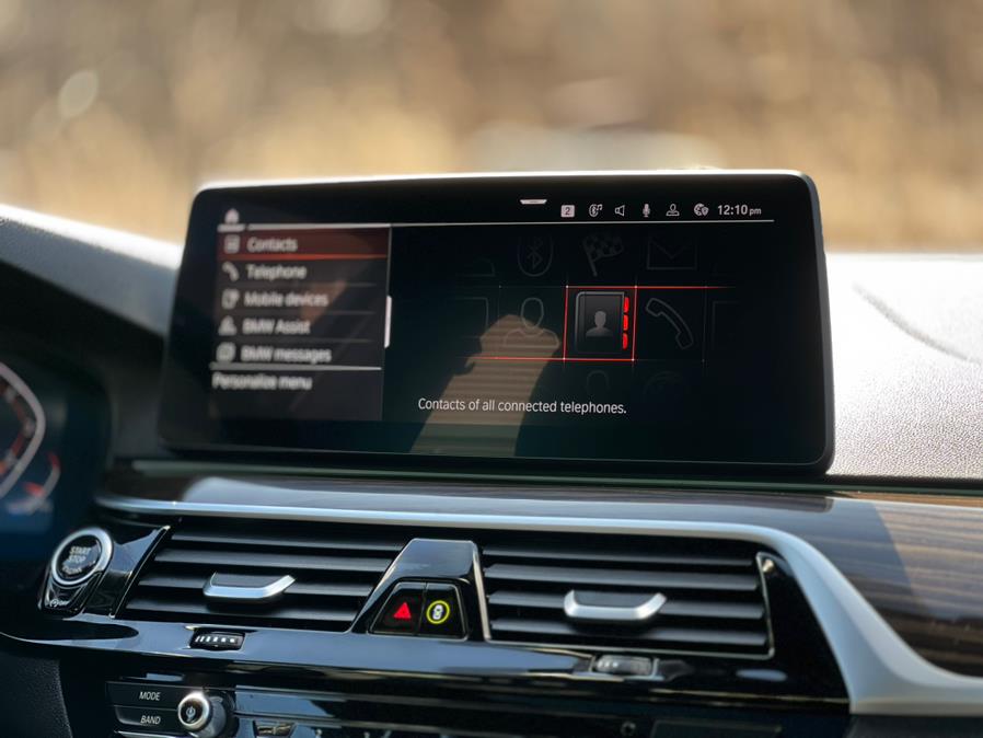 2022 BMW 5-Series 530i xDrive Sedan photo