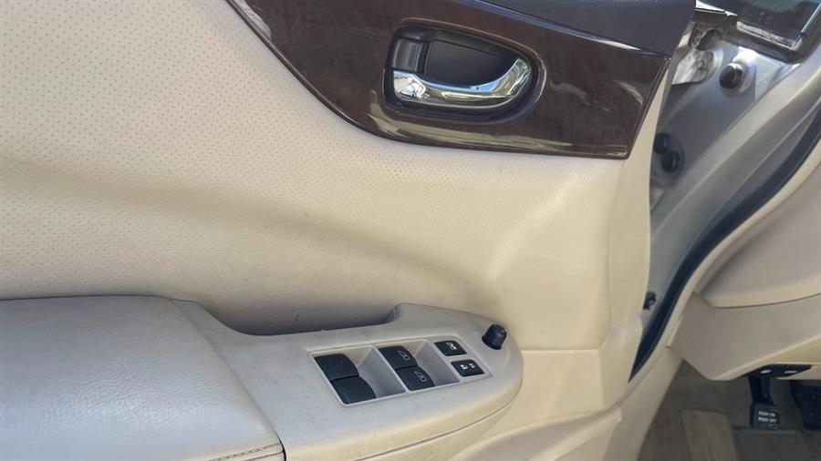 2012 Nissan Quest 3.5 S photo