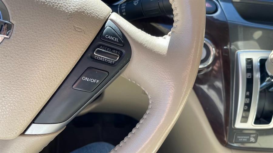 2012 Nissan Quest 3.5 S photo