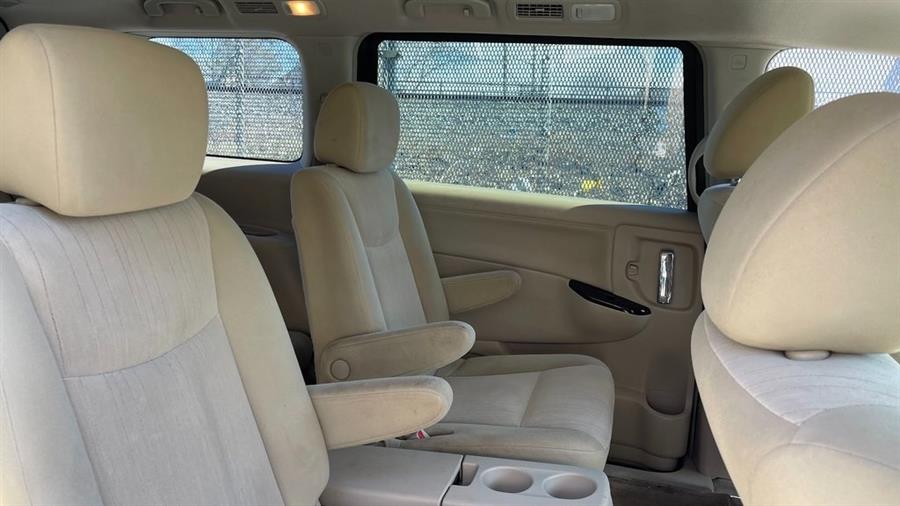 2012 Nissan Quest 3.5 S photo