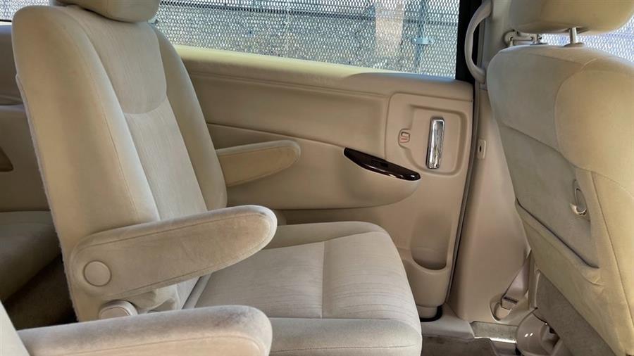 2012 Nissan Quest 3.5 S photo