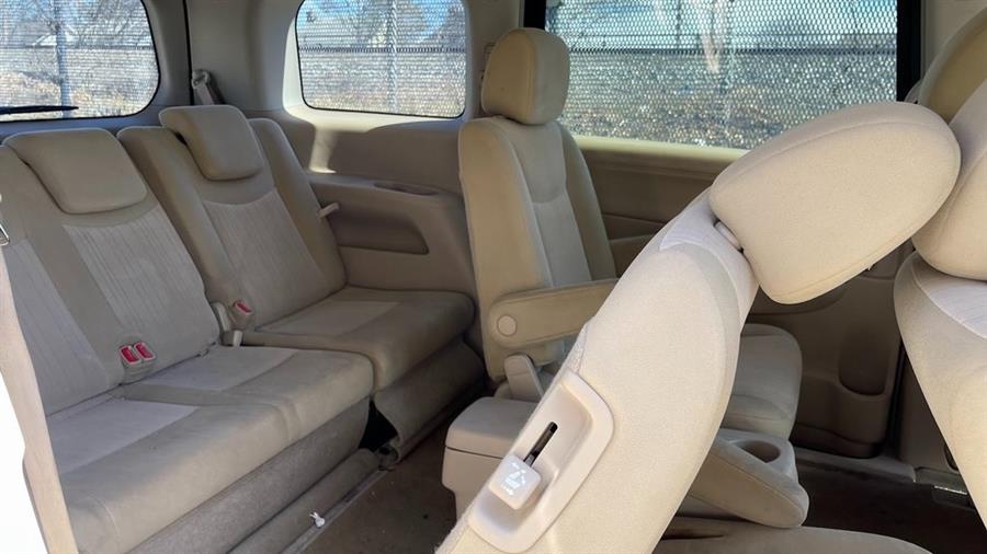 2012 Nissan Quest 3.5 S photo