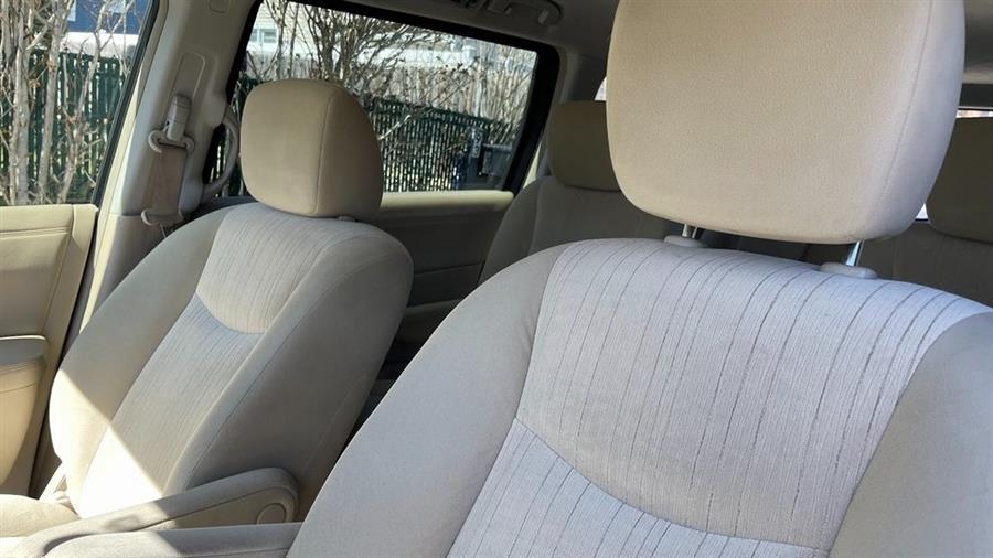 2012 Nissan Quest 3.5 S photo