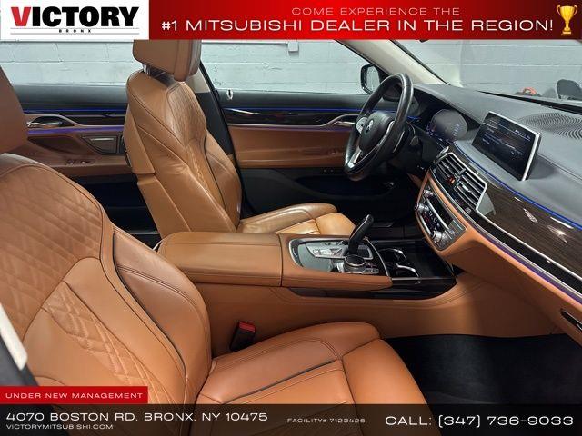 2022 BMW 7-Series 740i xDrive photo