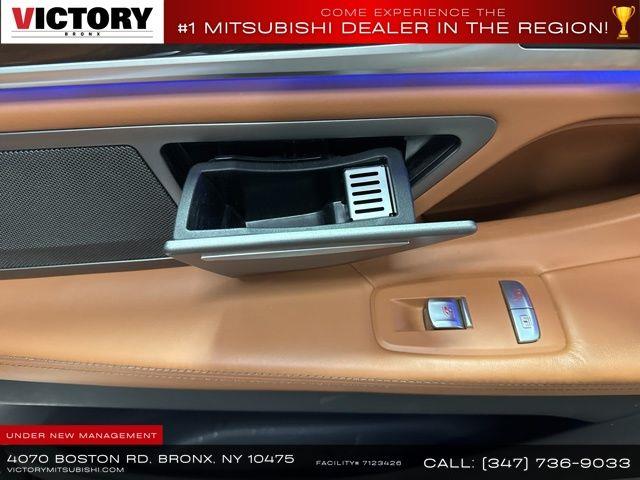 2022 BMW 7-Series 740i xDrive photo