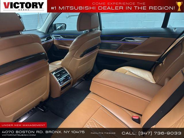 2022 BMW 7-Series 740i xDrive photo