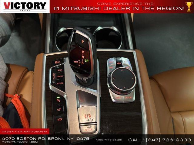 2022 BMW 7-Series 740i xDrive photo