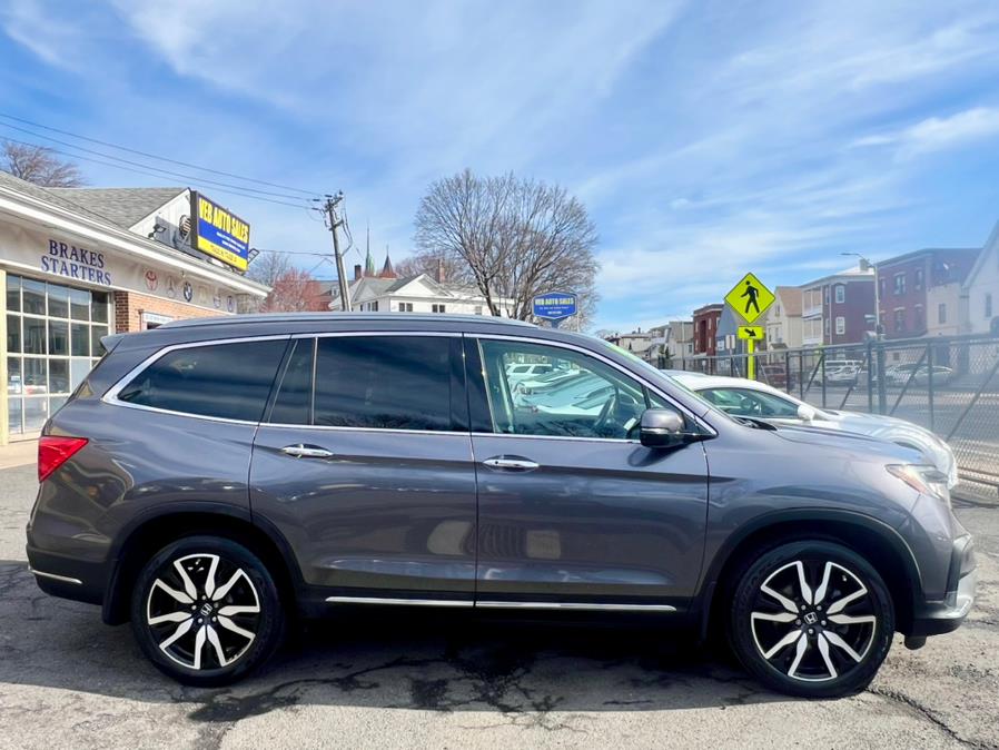 2019 Honda Pilot Touring 8-Passenger AWD photo