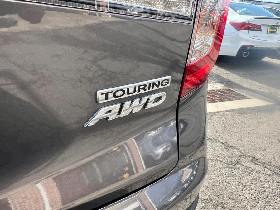 2019 Honda Pilot Touring 8-Passenger AWD photo