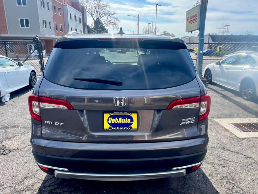 2019 Honda Pilot Touring 8-Passenger AWD photo