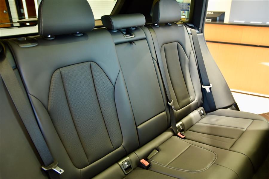2022 BMW X3 xDrive30i photo