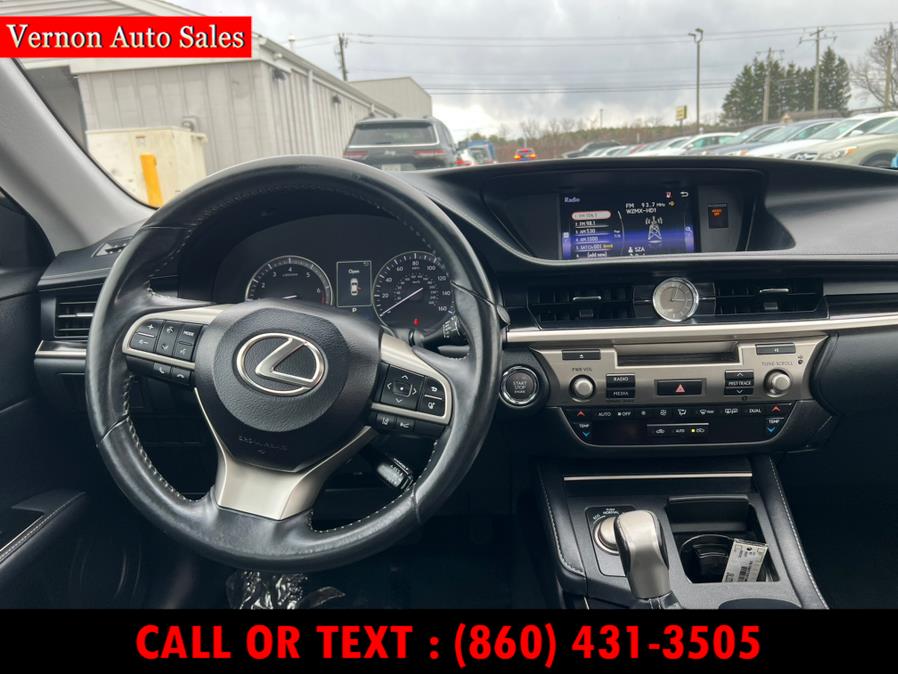 2018 Lexus ES ES photo