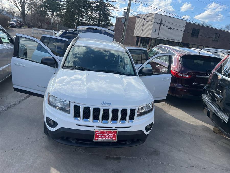 2016 Jeep Compass Sport 4dr SUV photo