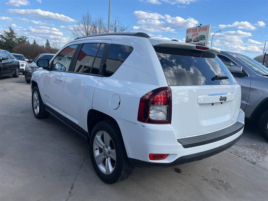 2016 Jeep Compass Sport 4dr SUV photo