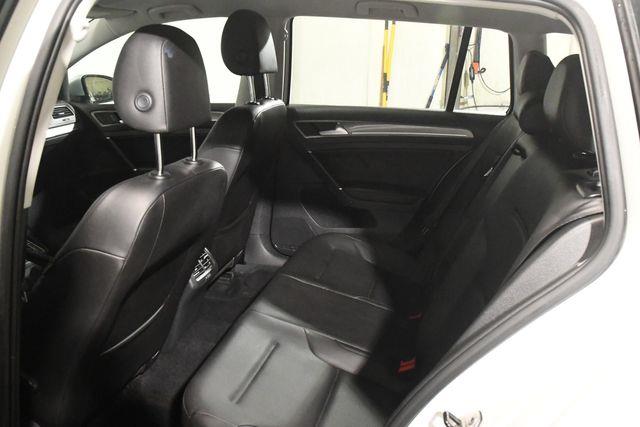 2017 Volkswagen Golf Alltrack TSI S 4Motion photo