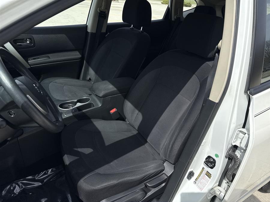 2012 Nissan Rogue S photo