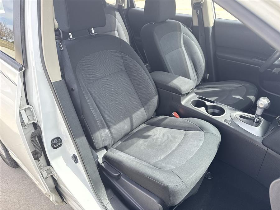 2012 Nissan Rogue S photo