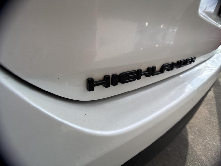 2020 Toyota Highlander XLE photo
